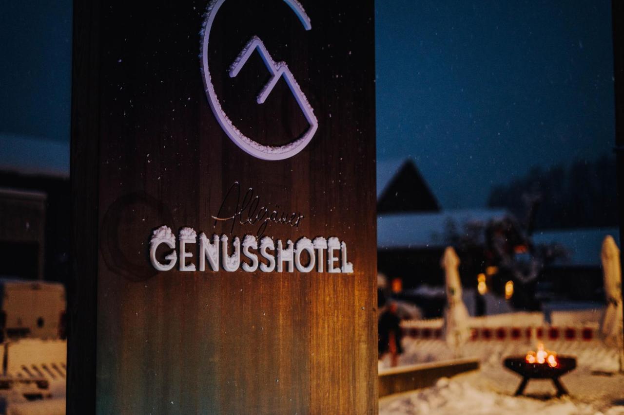 Allgaeuer Genusshotel Und Historischer Dorfgasthof Hirsch Лойткирх-им-Алльгой Экстерьер фото
